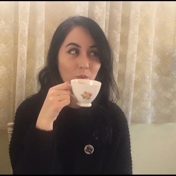 Meet your Posher, Madelyn - Picture 1 of 1